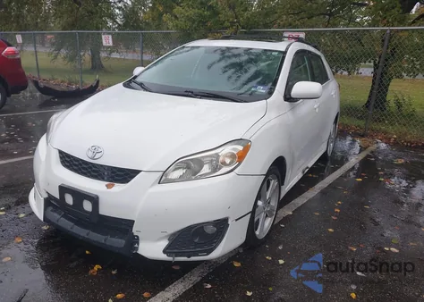 2009 Toyota Matrix S z USA, uszkodzony, nr VIN 2T1KE40E89C012414
